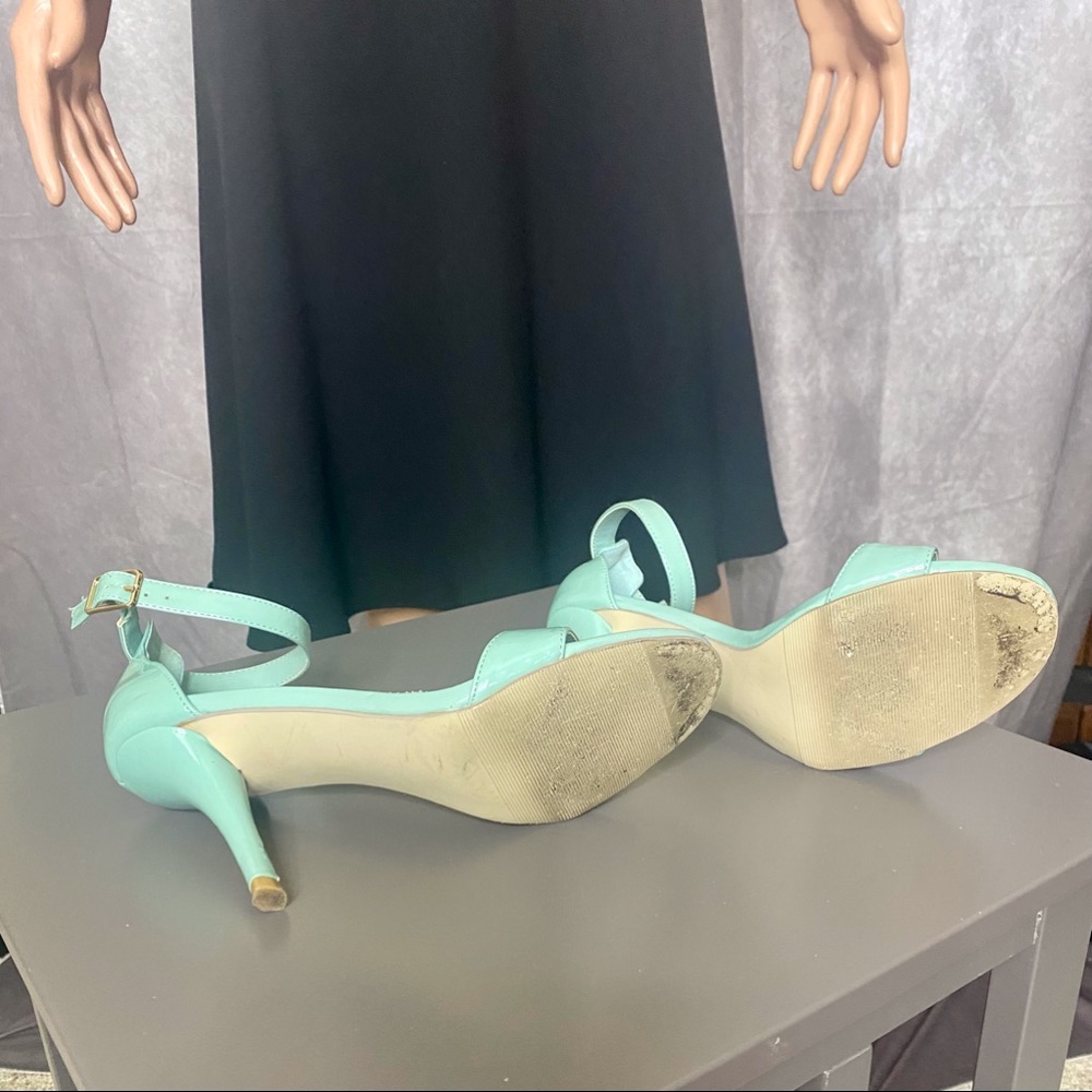 Steve Madden/Madden Girl Mint Darrlin Pump-Heels - Picture 4 of 6